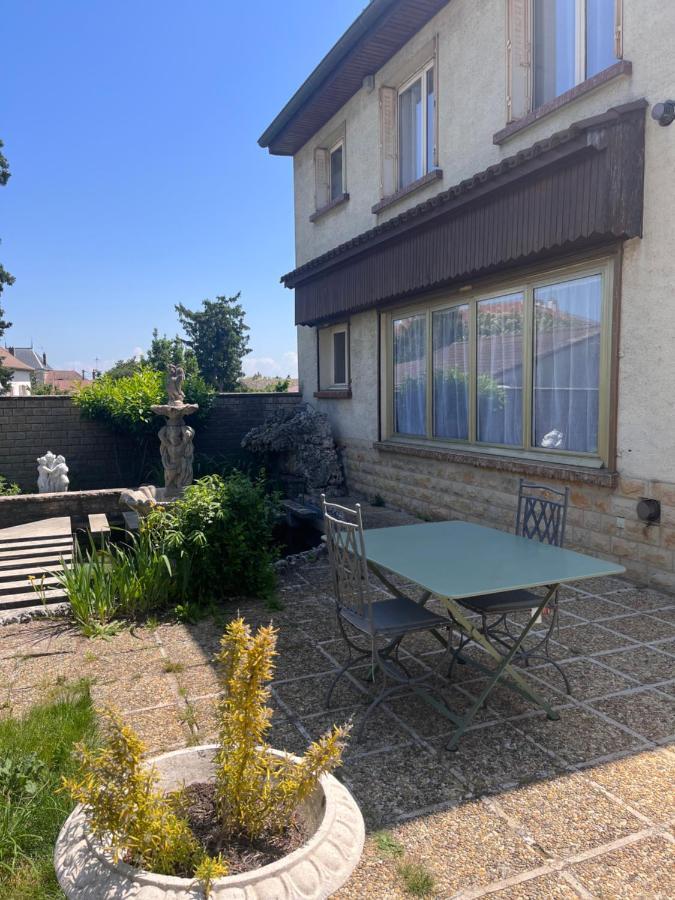 Maison Spacieuse Et Acces Independant Au Centre-Ville De Tournus Εξωτερικό φωτογραφία
